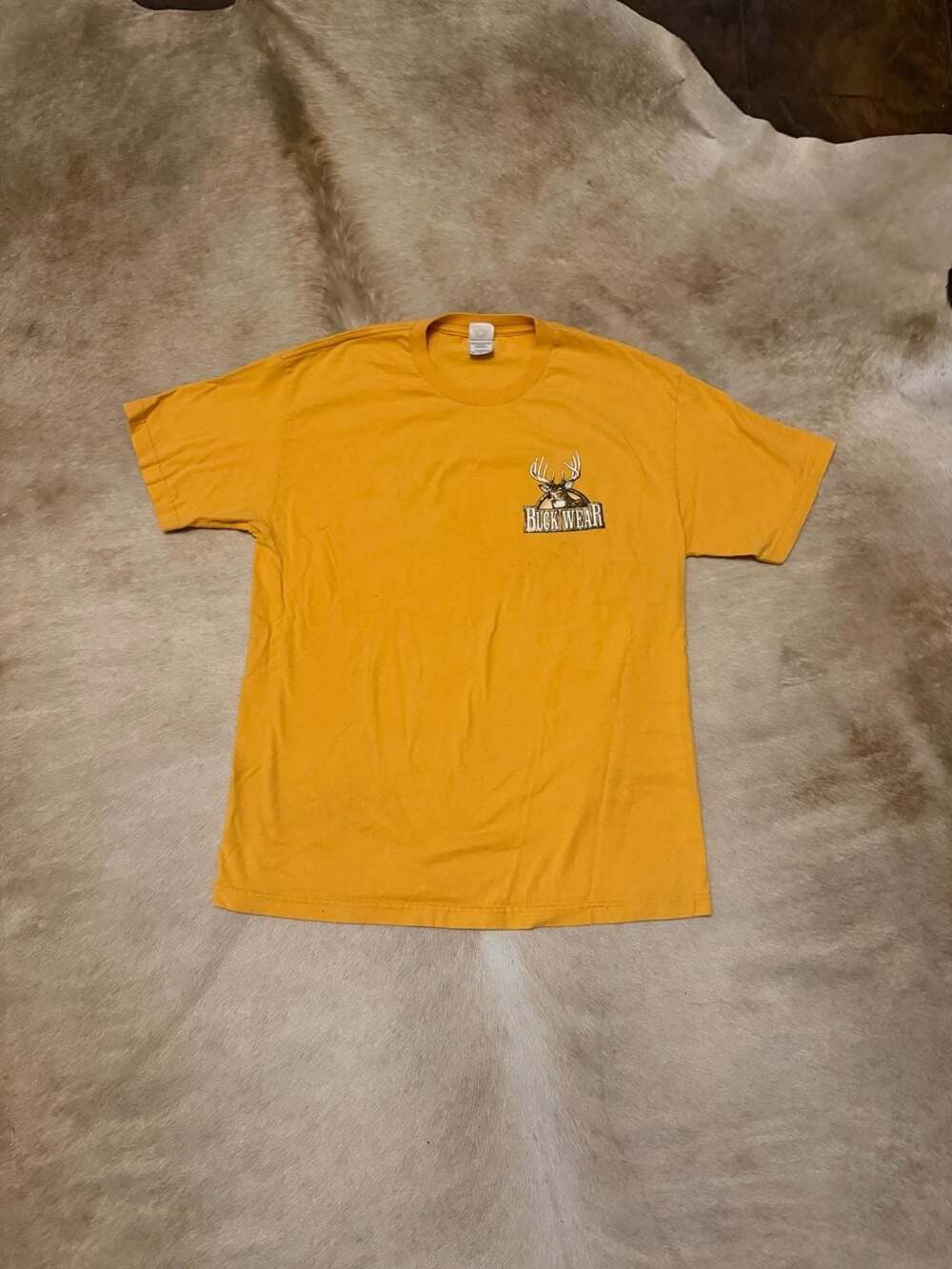 Vintage 2006 Buck Wear Hunter's 4 Basic Food Groups Graphic T-Shirt Yellow Size